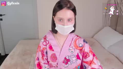 Snapshot of gylaxie chatting on 10.14.25 online show from 10.14.25