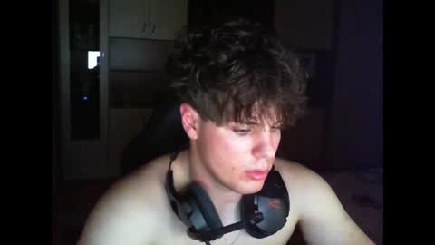 gymguy0505 online show from 12.14.25