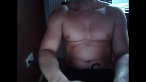Snapshot of gymxxx_ chatting on 12.29.24 gymxxx_ online show from 12.29.24