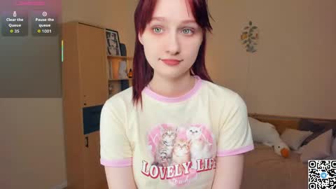 Snapshot of h0lyangel chatting on 04.18.26 Kelly Lilly online show from 04.18.26