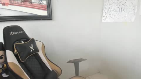 Snapshot of h0lysin chatting on 02.20.25 Alejandro 3 online show from 02.20.25