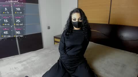 Linda online show from 12.20.24