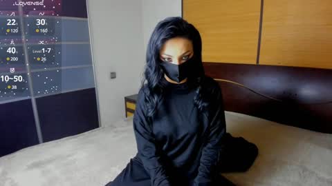 Linda online show from 01.22.25