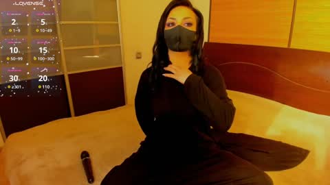 Linda online show from 01.26.25