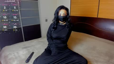 Linda online show from 02.16.25