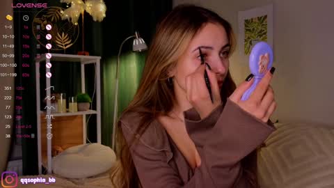 Hi Im Rebecca Glad to see you in my room  PVT is open online show from 02.05.25