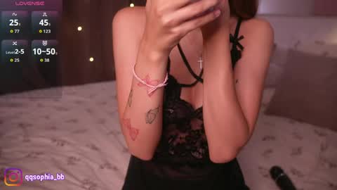 Snapshot of hadleynichols chatting on 05.07.26 Hi Im Rebecca Glad to see you in my room PVT is open online show from 05.07.26