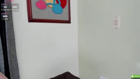 Hae-In online show from 02.18.25