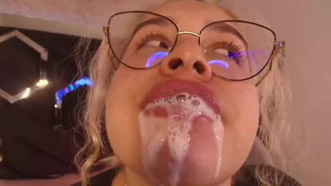 Haely online show from 10.06.25