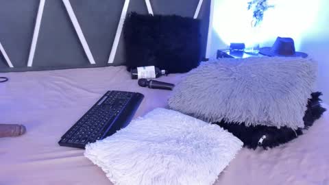 Kendal online show from 01.16.26