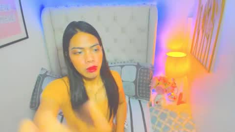 HAILEE HORNY online show from 02.11.25