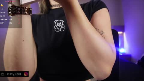 Hailey online show from 10.06.25