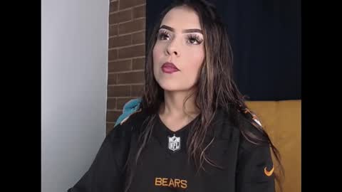 hailey_bri online show from 11.11.25