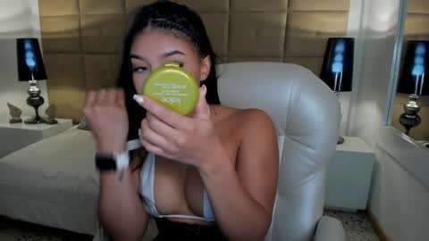 hailey online show from 12.04.24