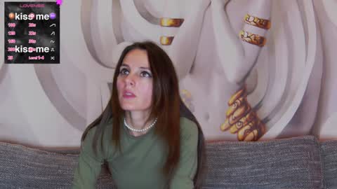 HaileyPeach online show from 02.05.25