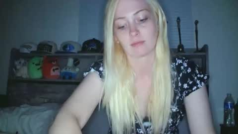 Snapshot of haileyakuma69 chatting on 09.28.25 Hailey and d online show from 09.28.25