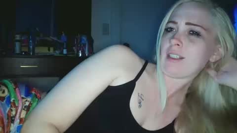 Snapshot of haileyakuma69 chatting on 10.16.25 Hailey and d online show from 10.16.25