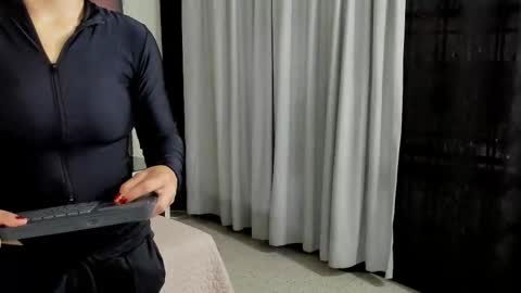 Hailey online show from 09.30.25