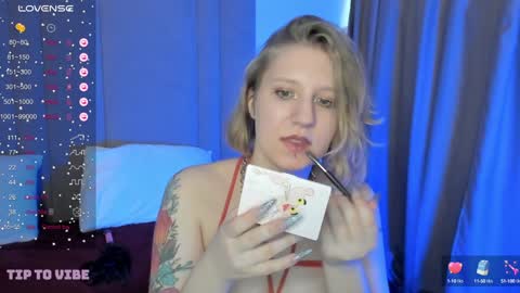 Hailey online show from 02.07.25