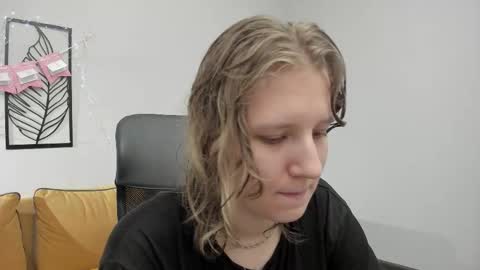 Hailey online show from 02.11.26