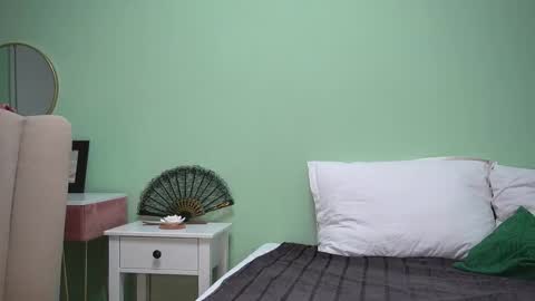 Hailey online show from 10.02.25