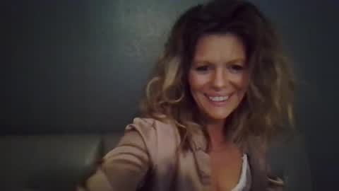 Snapshot of haileys123 chatting on 09.29.25 Hailey online show from 09.29.25