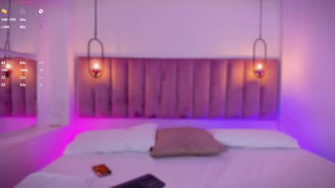 Snapshot of haily_b chatting on 10.04.25 Haily online show from 10.04.25