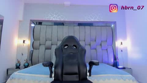 Snapshot of hailybairen chatting on 02.13.25  Haily Bairen online show from 02.13.25
