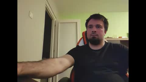 hairy_guy007 online show from 02.14.25