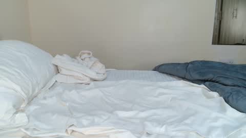 Zaraha online show from 10.24.25