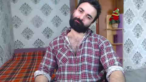 Hairy Tyler online show from 02.13.25