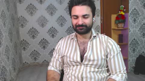 Hairy Tyler online show from 03.11.25