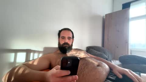 Snapshot of hairyandhorny__ chatting on 11.13.25 hairyandhorny__ online show from 11.13.25