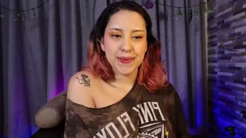 Snapshot of hairyandsexysalma chatting on 10.15.25 SALMA online show from 10.15.25