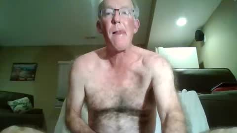 Snapshot of hairybater26 chatting on 12.20.24 Harry online show from 12.20.24