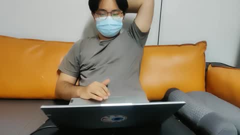 Snapshot of hairycol66 chatting on 10.28.25 hairycol66 online show from 10.28.25