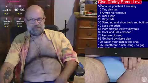 Snapshot of hairydaddybear69 chatting on 10.07.25 HairyDaddyBear69 online show from 10.07.25