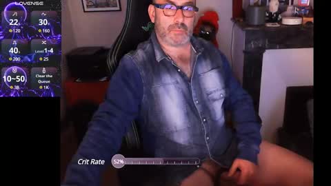 Snapshot of hairyfred73 chatting on 01.23.25 hairyfred73 online show from 01.23.25
