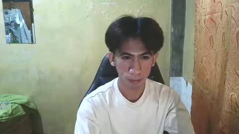 Snapshot of hairyhugecock_22 chatting on 10.27.25 hairyhugecock_22 online show from 10.27.25