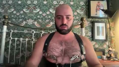 Hairy Guy online show from 02.25.26