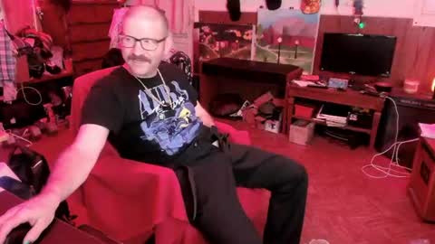 Snapshot of hairyoldperv chatting on 07.20.26 Justin online show from 07.20.26