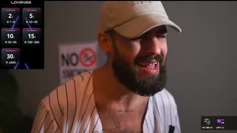 Snapshot of hairyrobxxx chatting on 10.11.25 HairyRobXxX online show from 10.11.25