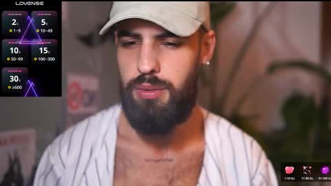 Snapshot of hairyrobxxx chatting on 10.26.25 HairyRobXxX online show from 10.26.25