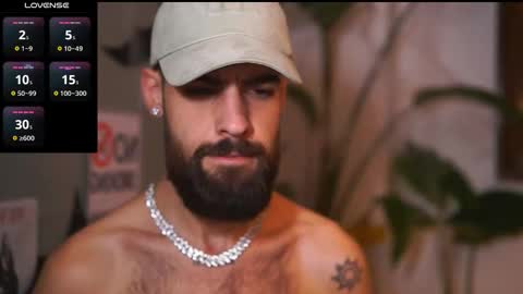 Snapshot of hairyrobxxx chatting on 11.01.25 HairyRobXxX online show from 11.01.25