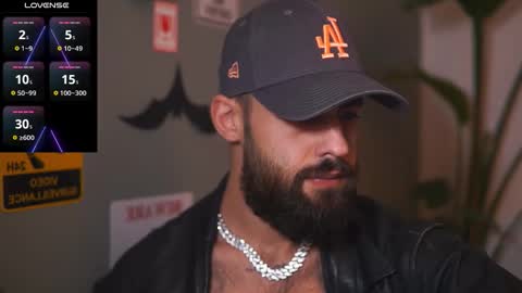 Snapshot of hairyrobxxx chatting on 11.04.25 HairyRobXxX online show from 11.04.25