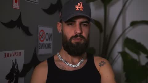 Snapshot of hairyrobxxx chatting on 11.07.25 HairyRobXxX online show from 11.07.25