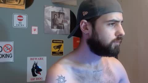Snapshot of hairyrobxxx chatting on 02.20.26 HairyRobXxX online show from 02.20.26