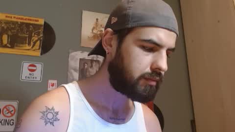 Snapshot of hairyrobxxx chatting on 02.21.26 HairyRobXxX online show from 02.21.26