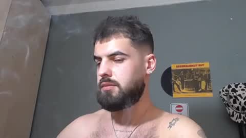 Snapshot of hairyrobxxx chatting on 03.07.26 HairyRobXxX online show from 03.07.26