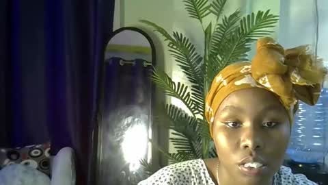 Snapshot of haizel_ebony chatting on 11.08.25 haizel online show from 11.08.25